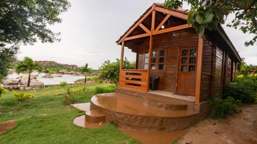 Leo Woods Hampi River View Otel Dış mekan fotoğraf